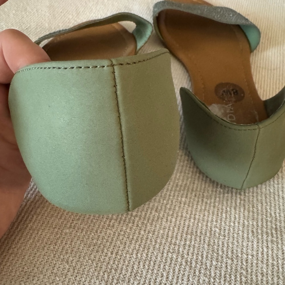 Andiamo Olive Green Slip On Boho Abailey Sandals Size 8W - Picture 4 of 5
